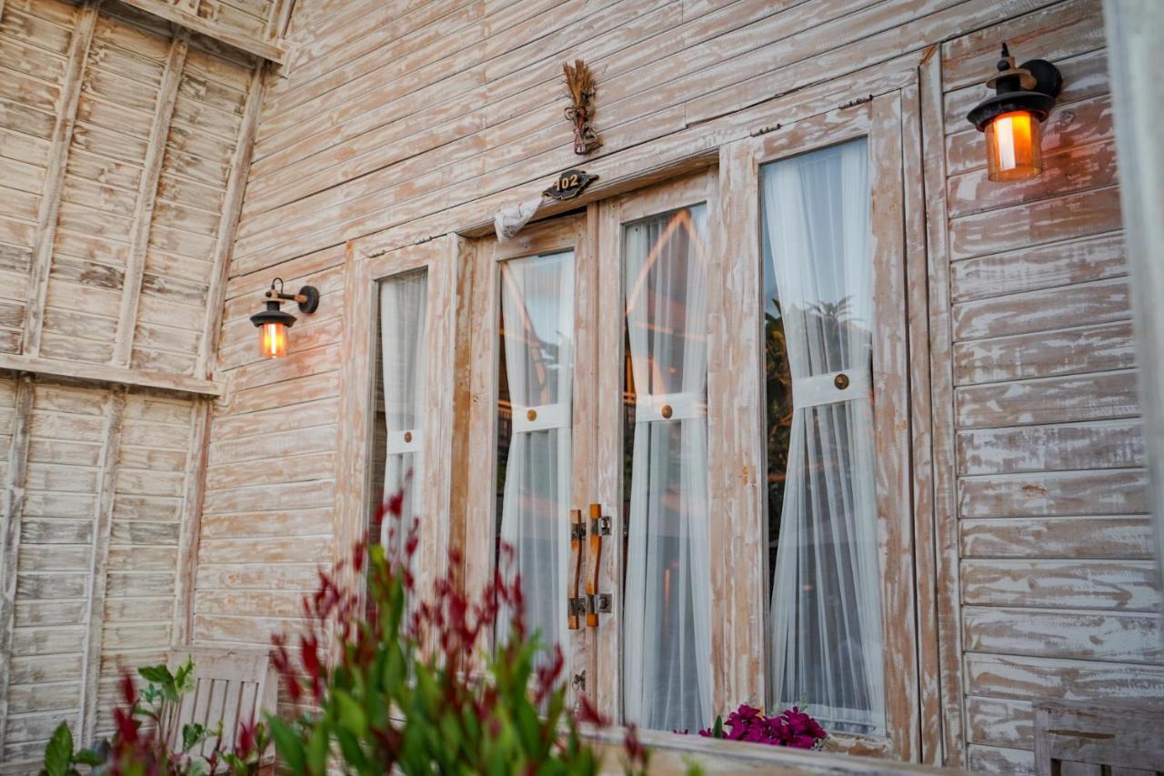 Unicorn Bungalow Batununggul Bagian luar foto