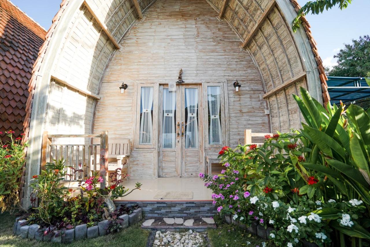 Unicorn Bungalow Batununggul Bagian luar foto