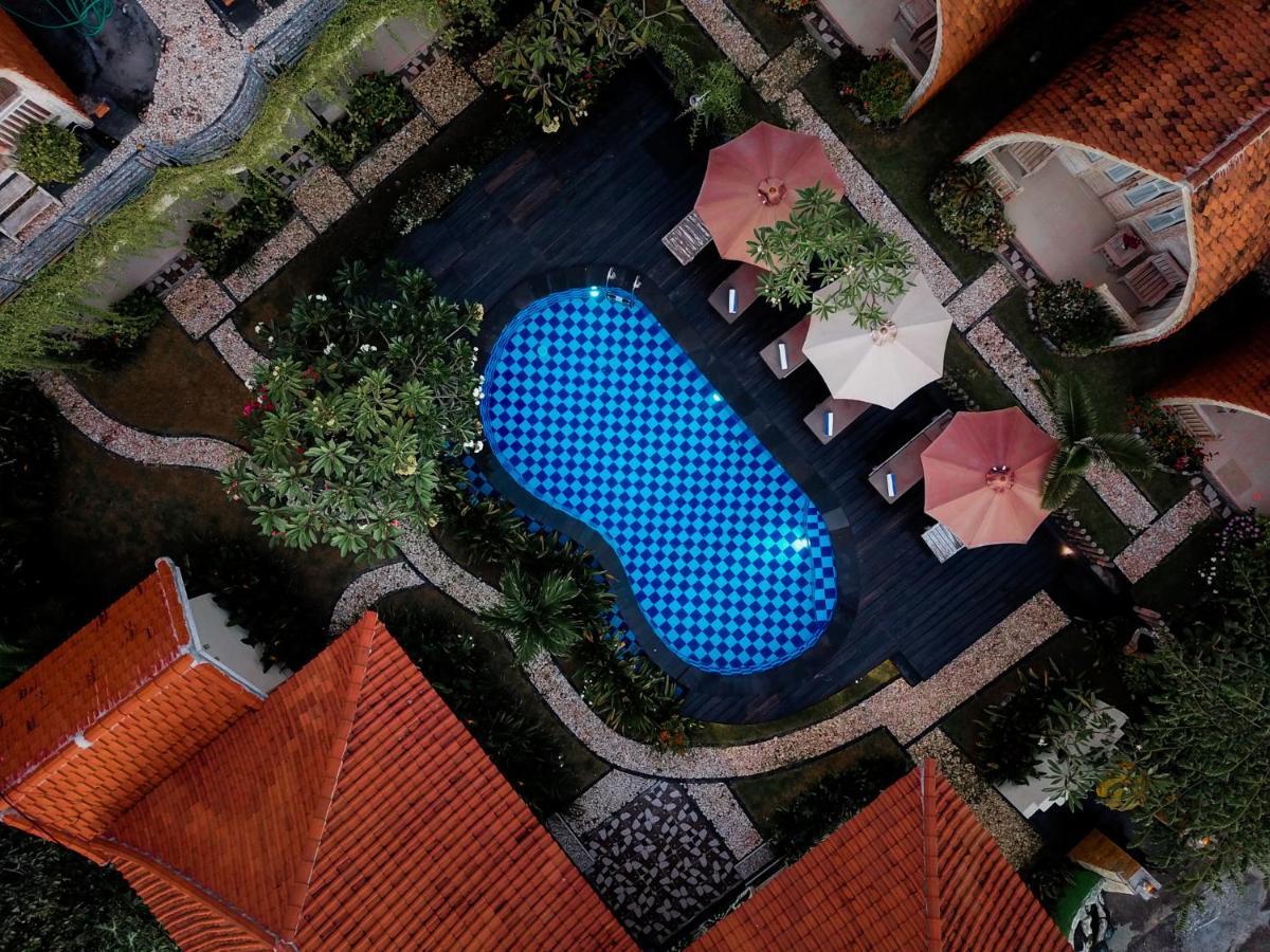 Unicorn Bungalow Batununggul Bagian luar foto